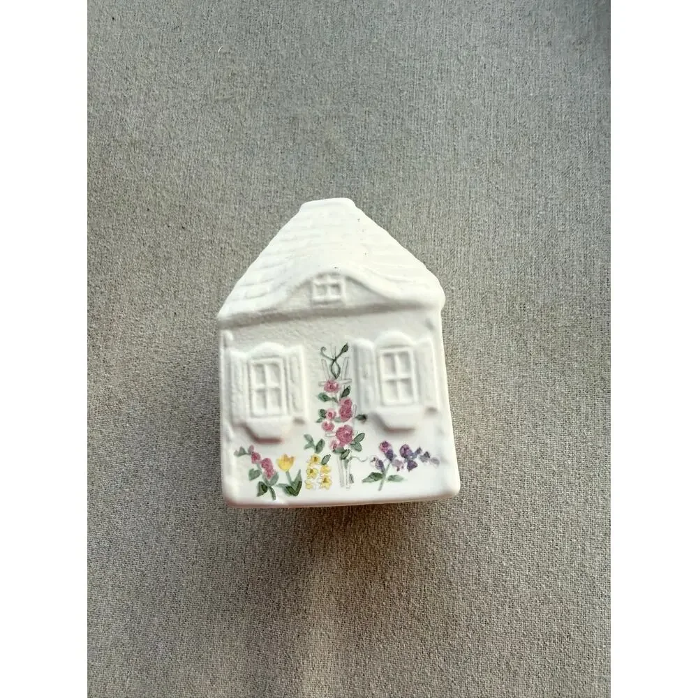 Vintage Pfaltzgraff Cottage Pepper Shaker Cream Floral USA
